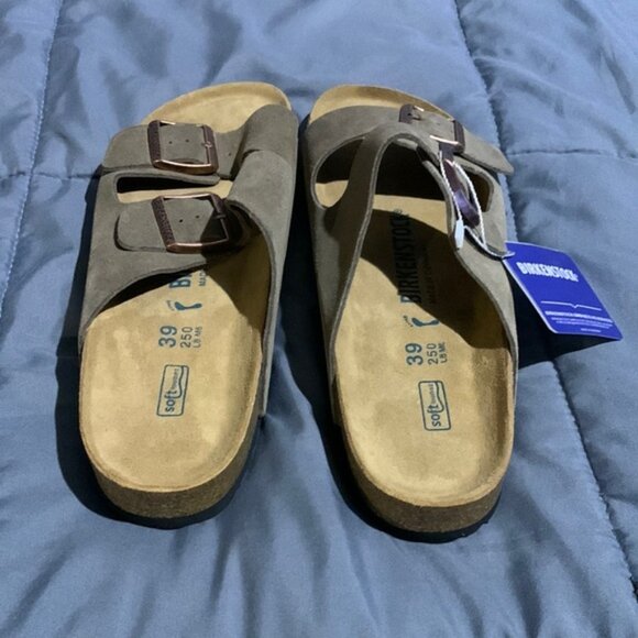 Arizona Taupe Sandals 39 (Woman’s 8 / 8.5) Soft Footbed Narrow - Picture 1 of 3